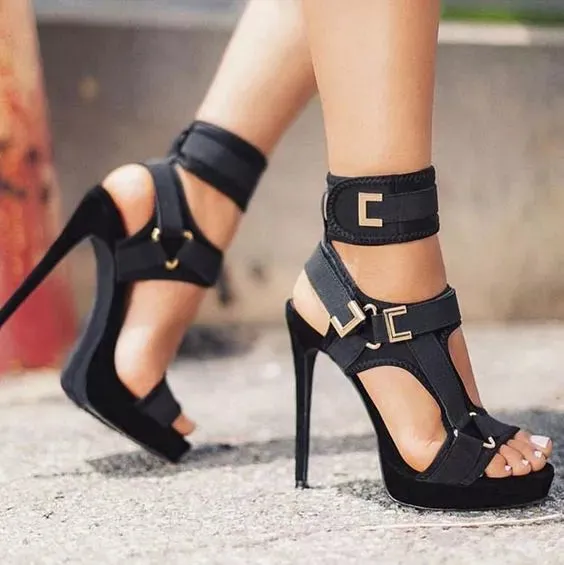 Chic Stiletto Heeled Sandals