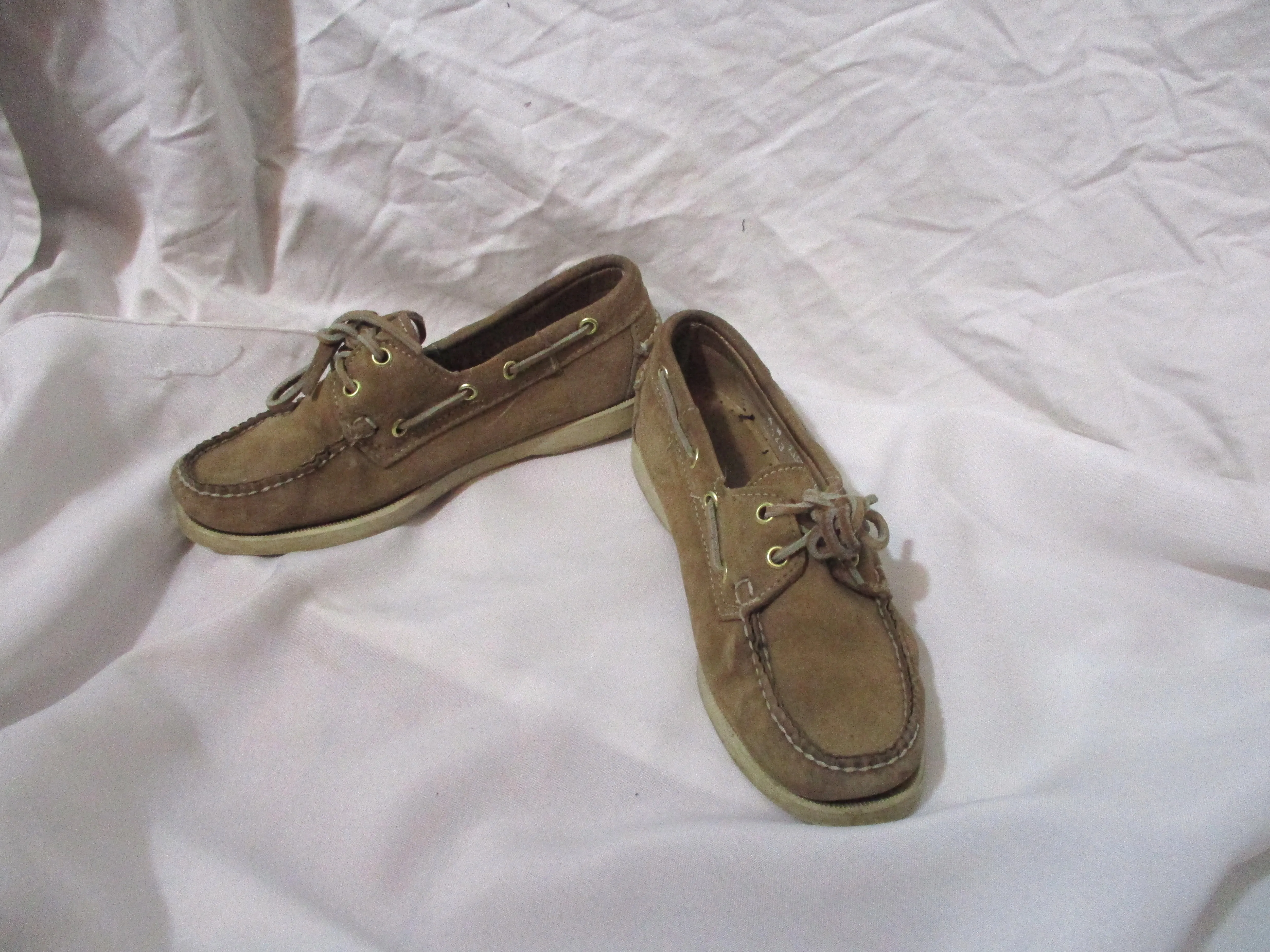 EUC SEBAGO DOCKSIDERS Mocs Boat Shoe Preppy SAND SUEDE 6