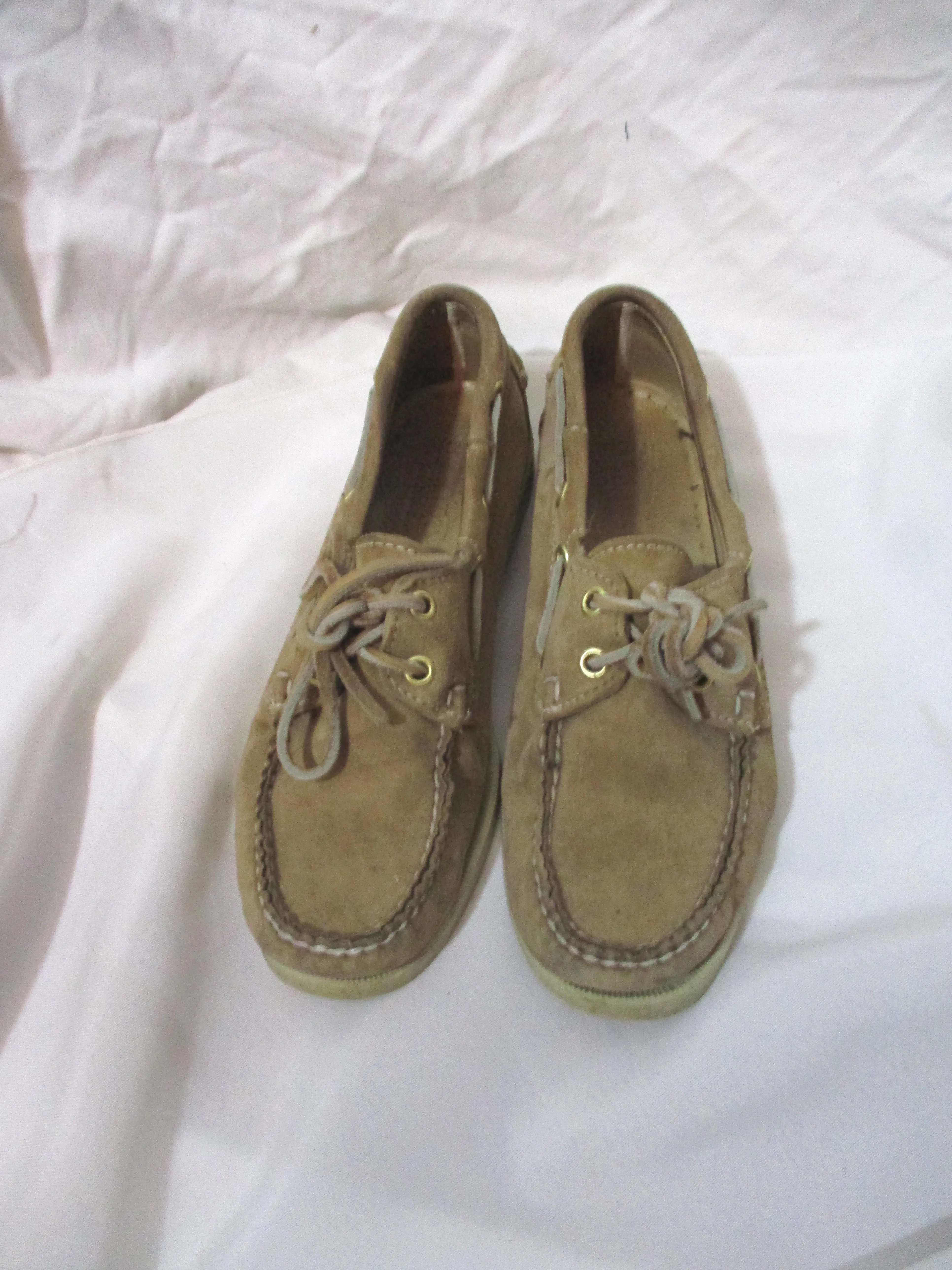 EUC SEBAGO DOCKSIDERS Mocs Boat Shoe Preppy SAND SUEDE 6