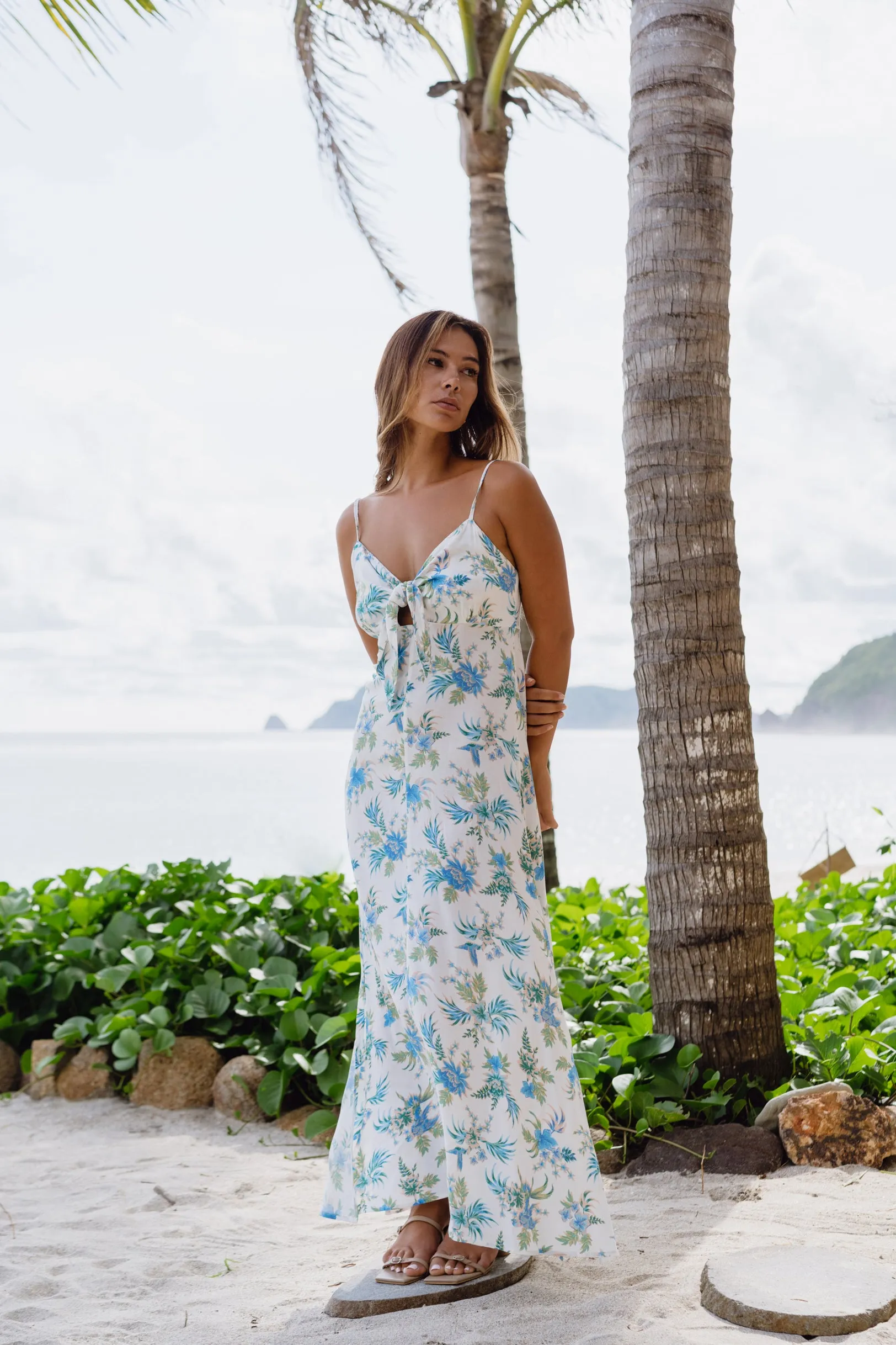 Madilyn Blue Floral Midi Dress