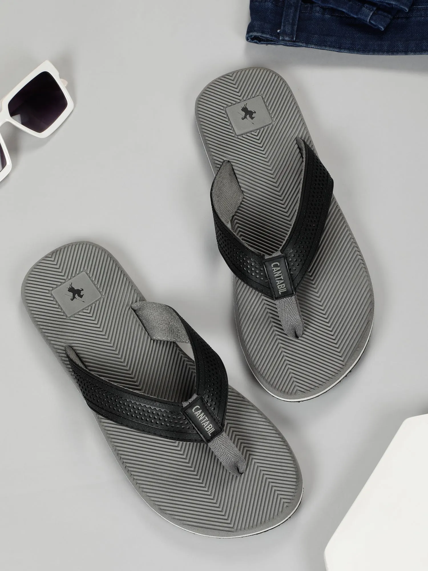 Men's Grey Solid Casual Flip-Flops Slippers