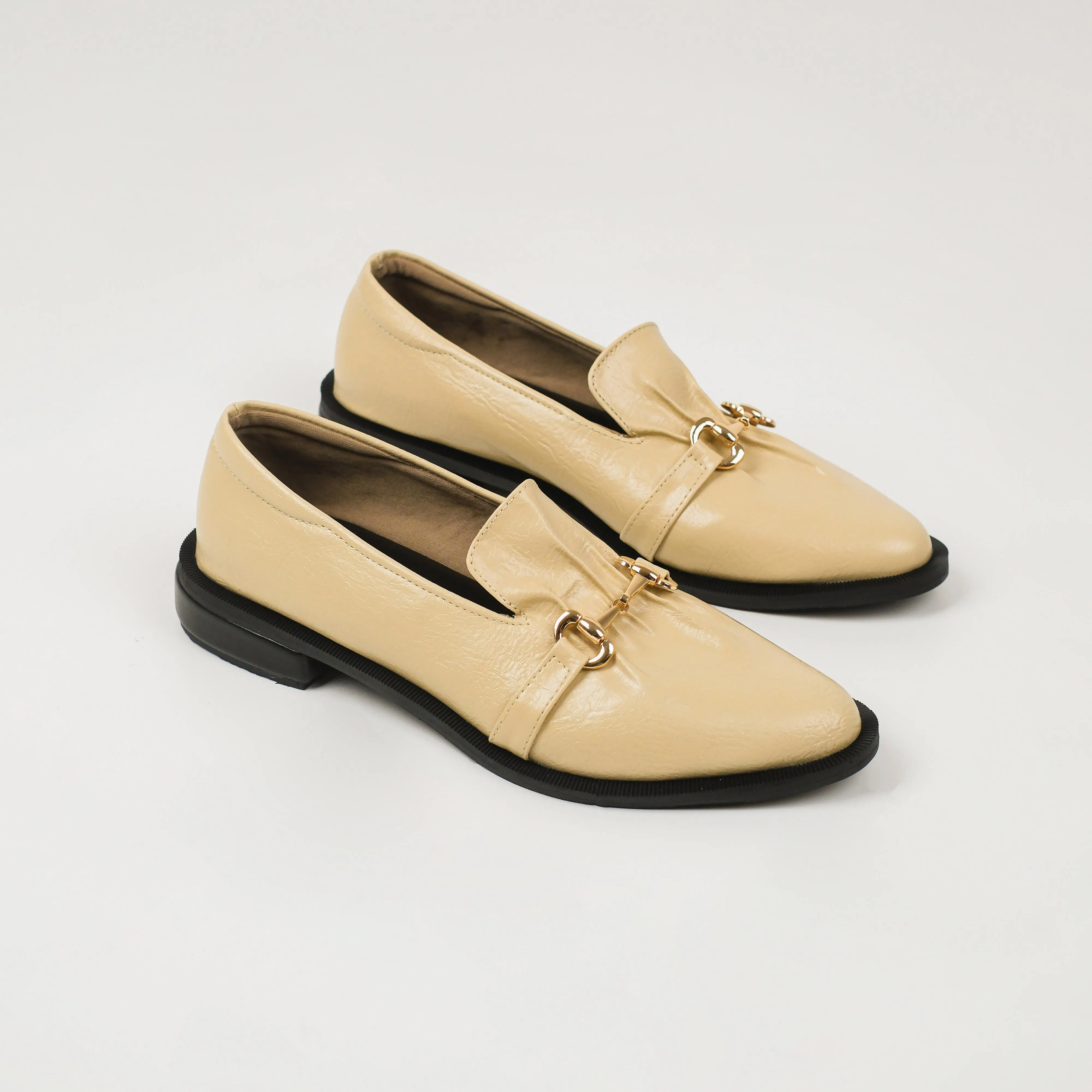 Richelle Cream Loafers - URBAN GRACE Series