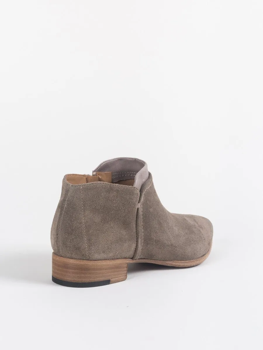 serafina bootie – olive