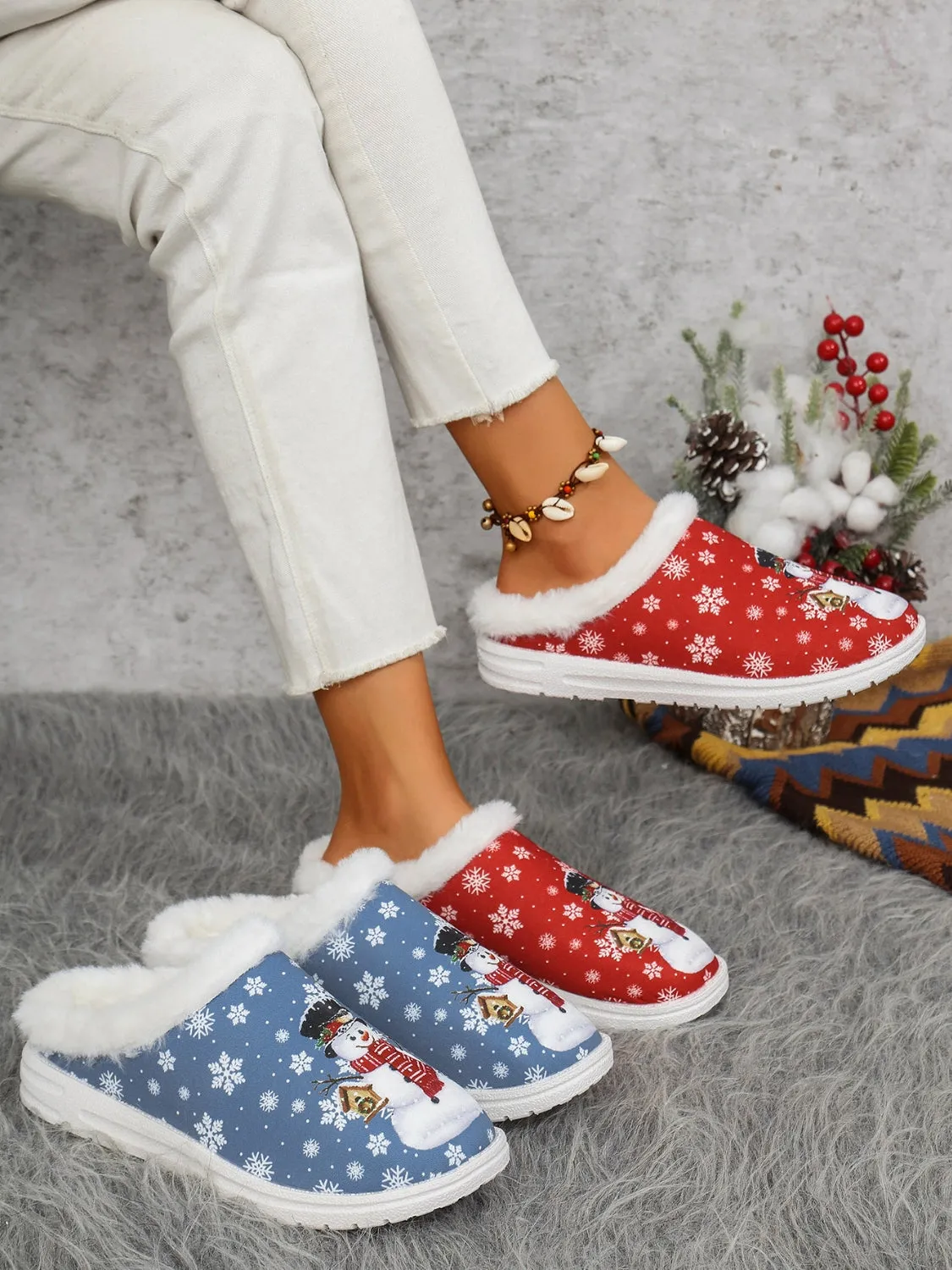 Snowman Print Flat Slippers with Faux Fur