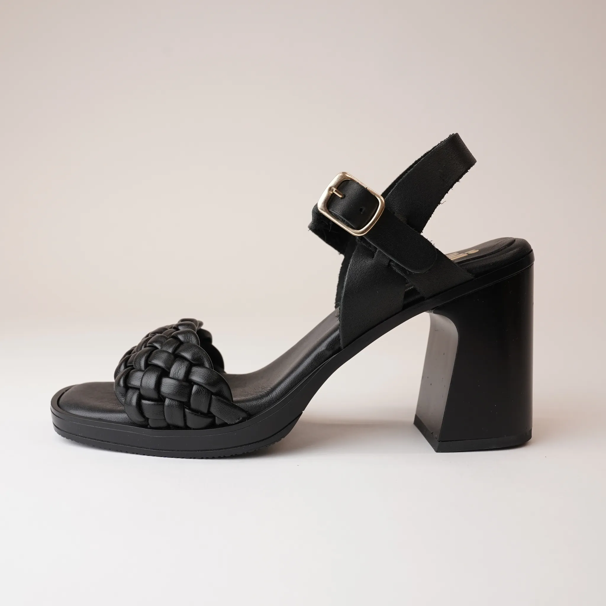 Vela Black Leather Heels