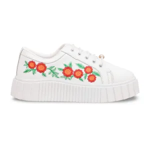 Women White Casual Sneaker AT7252