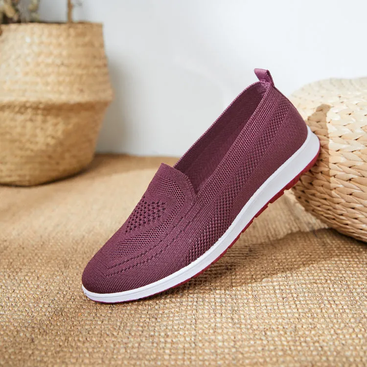 Women's Low-heeled Soft Bottom Breathable Low-cut Flying Canvas Shoes